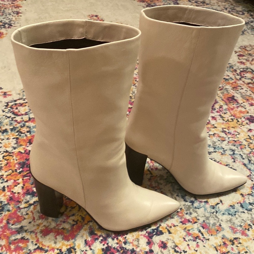 Dolce Vita Ethan boot in Ivory size 9.5